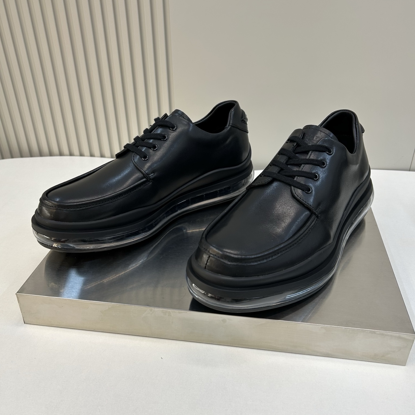 ⚠️【PR＊D A】⚠️高品级，顶尖工艺⚠️气垫休闲商务款⚠️正码39一44(5－10）⚠️经典气垫休闲