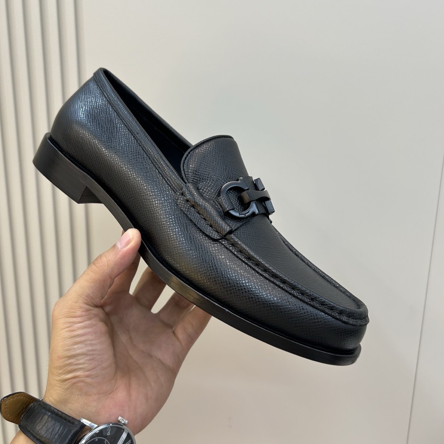 ⚠️【SF】⚠️顶尖工艺品⚠️时尚真皮底乐福鞋⚠️正码：39一44，(6. 5 －9)⚠️同步发售⬆⬆！