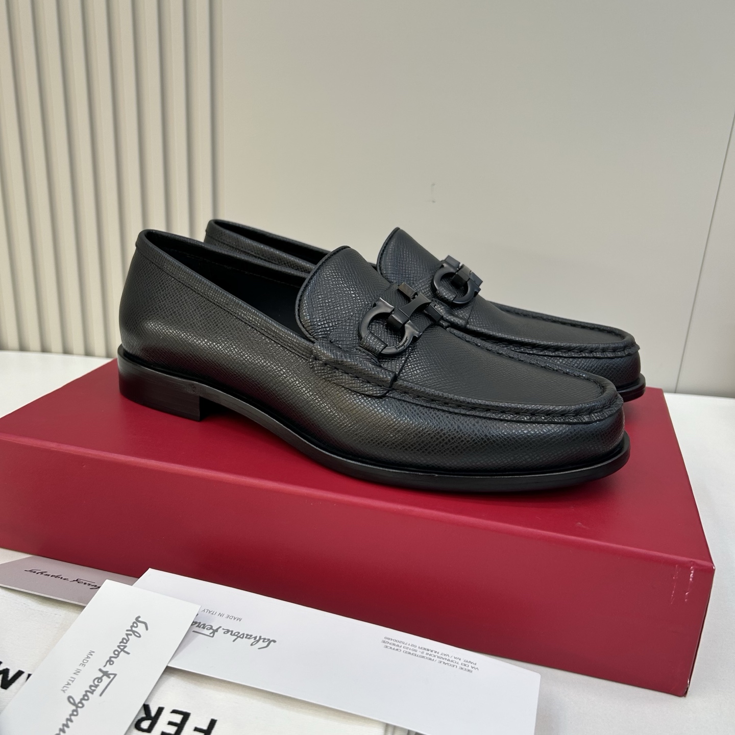 ⚠️【SF】⚠️顶尖工艺品⚠️时尚真皮底乐福鞋⚠️正码：39一44，(6. 5 －9)⚠️同步发售⬆⬆！