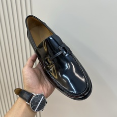 ⚠️【SF】⚠️顶尖工艺品⚠️时尚真皮底乐福鞋⚠️正码:39一44,(6. 5 -9)⚠️同步发售⬆⬆! ⚠️【SF】⚠️顶尖工艺品⚠️时尚真皮底乐福鞋⚠️正码:39一44,(6. 5 -9)⚠️同步发售⬆⬆!