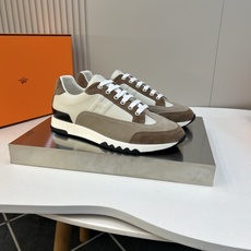 ⚠️【HMS*】⚠️高品质,顶尖工艺品⚠️男士时尚经典运动款⚠️正码:39-44(5一10)⚠️H的经典 ⚠️【HMS*】⚠️高品质,顶尖工艺品⚠️男士时尚经典运动款⚠️正码:39-44(5一10)⚠️H的经典