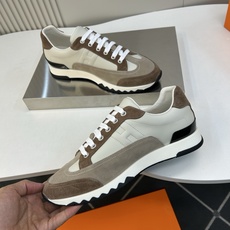 ⚠️【HMS*】⚠️高品质,顶尖工艺品⚠️男士时尚经典运动款⚠️正码:39-44(5一10)⚠️H的经典 ⚠️【HMS*】⚠️高品质,顶尖工艺品⚠️男士时尚经典运动款⚠️正码:39-44(5一10)⚠️H的经典