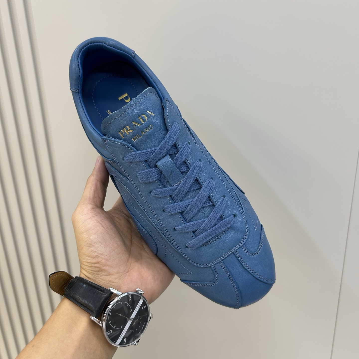 ⚠️【PRA*A】⚠️顶端工艺（全包裹工艺）⚠️男士休闲款⚠️正码：39一44(5－10）⚠️经典驾车鞋
