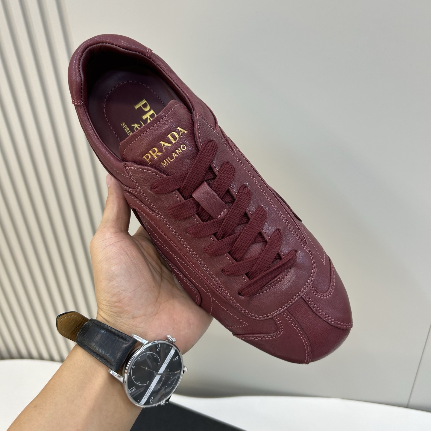 ⚠️【PRA*A】⚠️顶端工艺（全包裹工艺）⚠️男士休闲款⚠️正码：39一44(5－10）⚠️经典驾车鞋