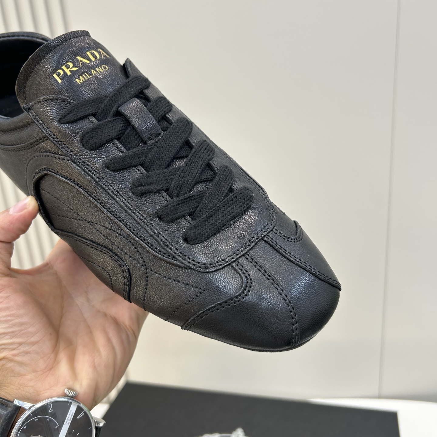 ⚠️【PRA*A】⚠️顶端工艺（全包裹工艺）⚠️男士休闲款⚠️正码：39一44(5－10）⚠️经典驾车鞋