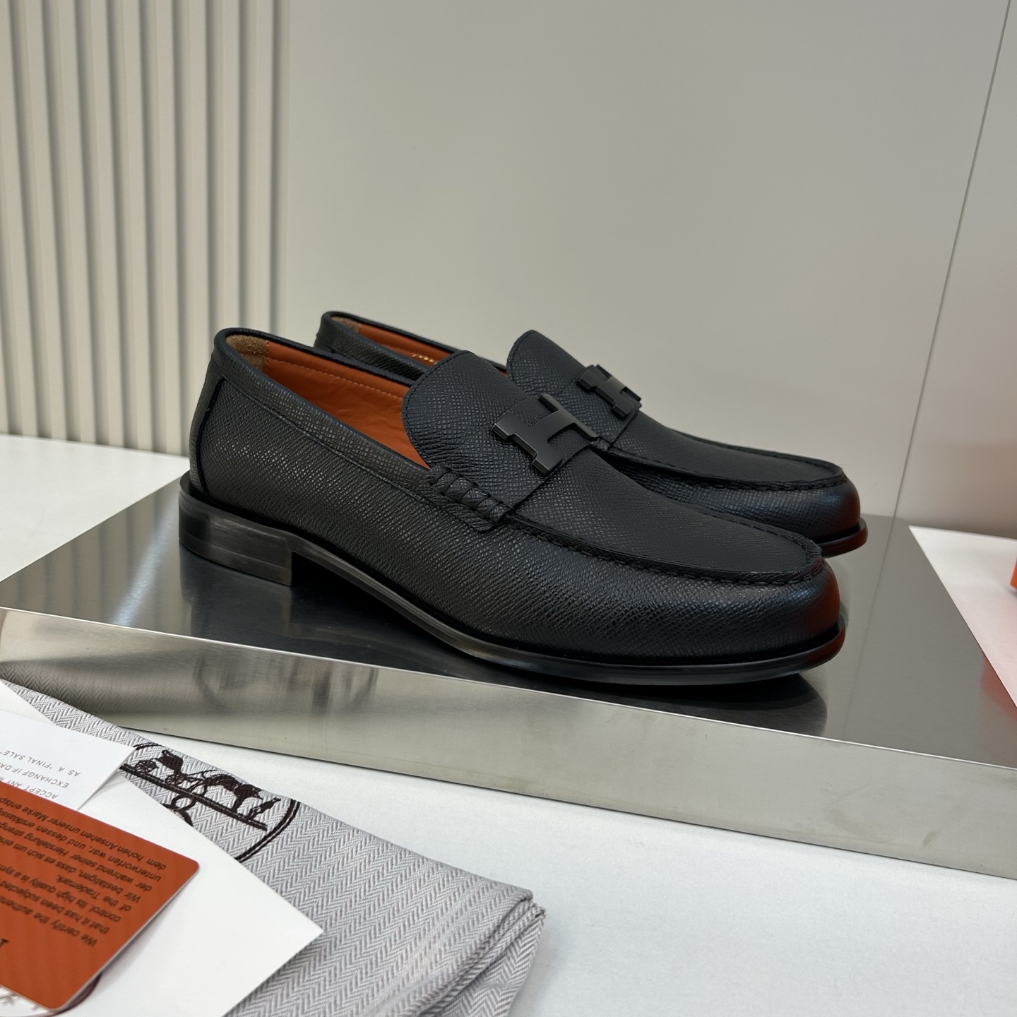 ⚠️【HMS＊】⚠️高品质，顶尖工艺品⚠️男士时尚经典乐福鞋⚠️正码：39－44(6.5一9）⚠️经典H