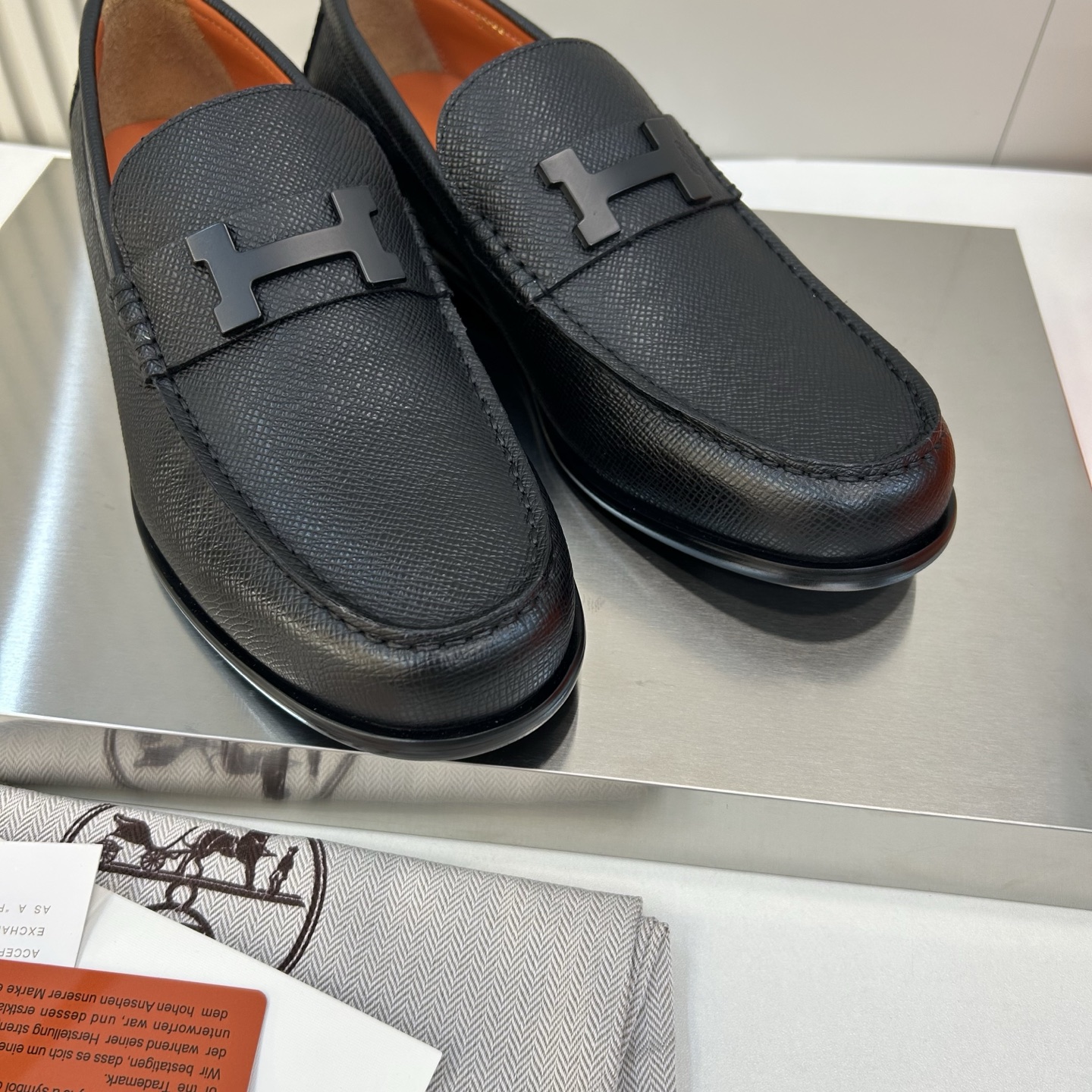 ⚠️【HMS＊】⚠️高品质，顶尖工艺品⚠️男士时尚经典乐福鞋⚠️正码：39－44(6.5一9）⚠️经典H