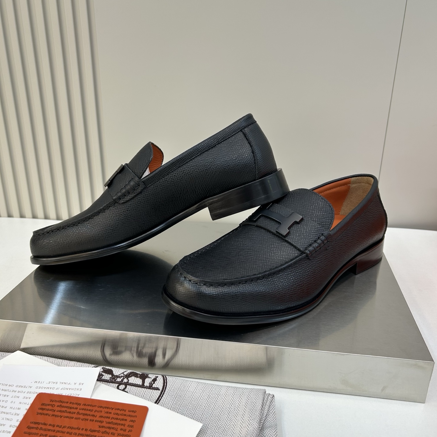 ⚠️【HMS＊】⚠️高品质，顶尖工艺品⚠️男士时尚经典乐福鞋⚠️正码：39－44(6.5一9）⚠️经典H