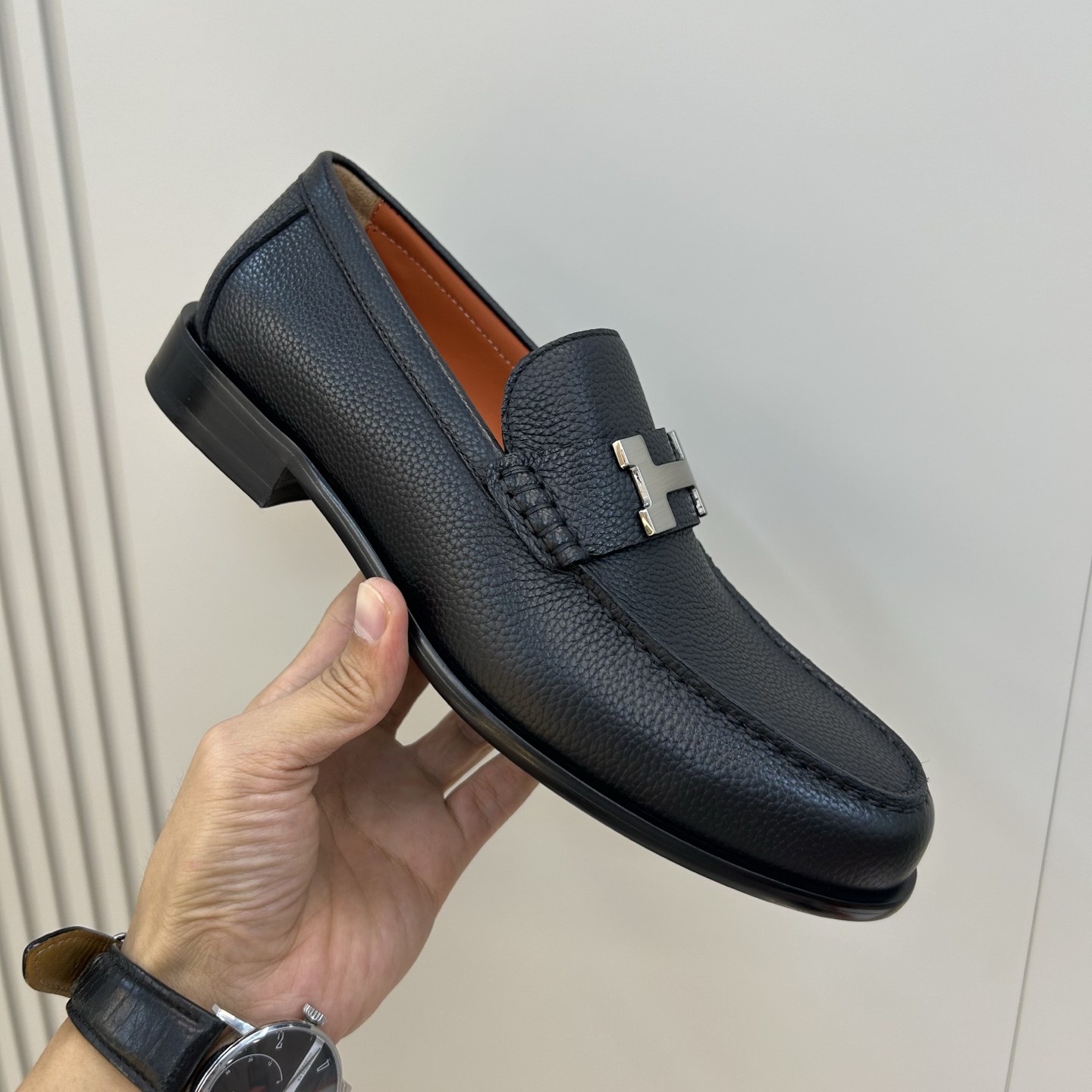 ⚠️【HMS*】⚠️高品质,顶尖工艺品⚠️男士时尚经典乐福鞋⚠️正码:39-44(6.5一9)⚠️经典H ⚠️【HMS*】⚠️高品质,顶尖工艺品⚠️男士时尚经典乐福鞋⚠️正码:39-44(6.5一9)⚠️经典H