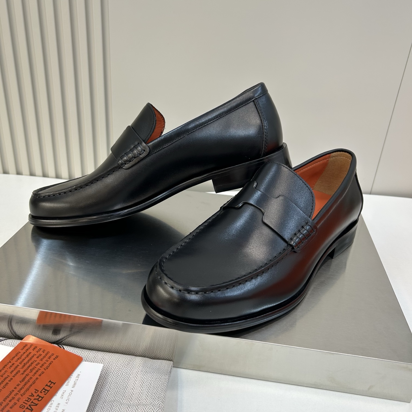 ⚠️【HMS＊】⚠️高品质，顶尖工艺品⚠️男士时尚经典乐福鞋⚠️正码：39－44(6.5一9）⚠️经典H