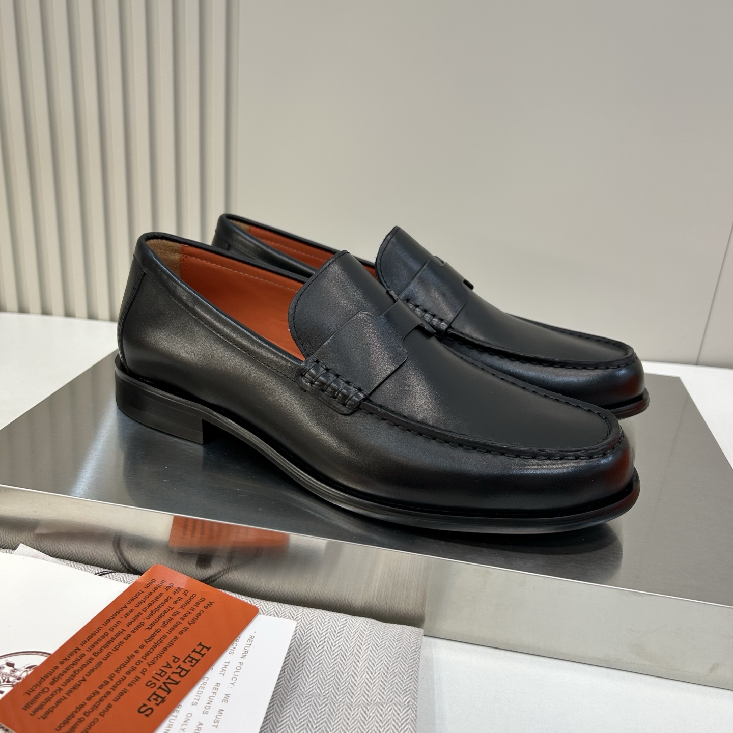 ⚠️【HMS＊】⚠️高品质，顶尖工艺品⚠️男士时尚经典乐福鞋⚠️正码：39－44(6.5一9）⚠️经典H