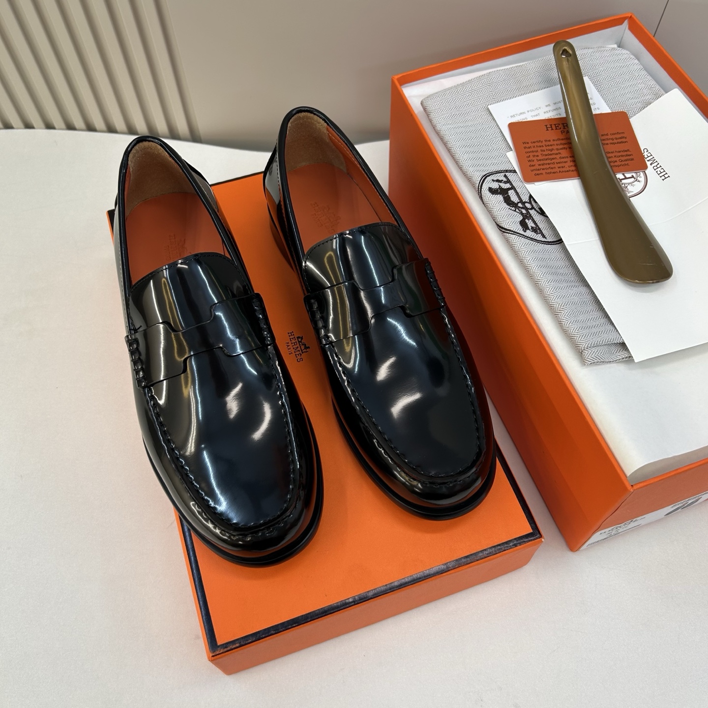 ⚠️【HMS＊】⚠️高品质，顶尖工艺品⚠️男士时尚经典乐福鞋⚠️正码：39－44(6.5一9）⚠️经典H