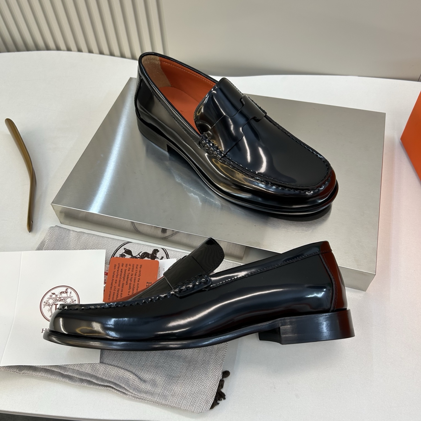 ⚠️【HMS＊】⚠️高品质，顶尖工艺品⚠️男士时尚经典乐福鞋⚠️正码：39－44(6.5一9）⚠️经典H
