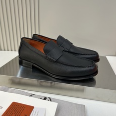 ⚠️【HMS*】⚠️高品质,顶尖工艺品⚠️男士时尚经典乐福鞋⚠️正码:39-44(6.5一9)⚠️经典H ⚠️【HMS*】⚠️高品质,顶尖工艺品⚠️男士时尚经典乐福鞋⚠️正码:39-44(6.5一9)⚠️经典H