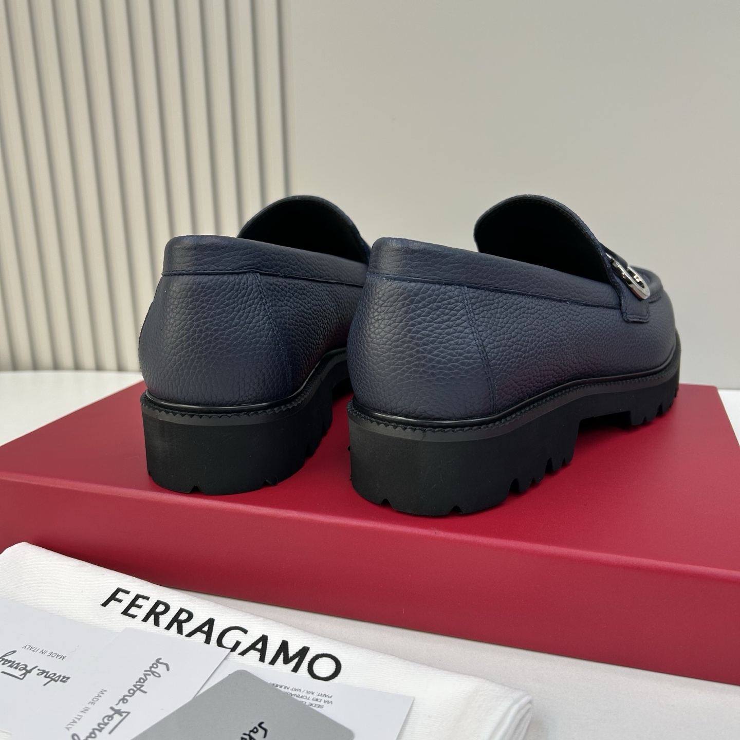 ⚠️【SF】⚠️⚠️顶尖工艺,乐福鞋⚠️码:39-44(6. 5 一9)⚠️最新经典款商务乐福鞋!一往经 ⚠️【SF】⚠️⚠️顶尖工艺,乐福鞋⚠️码:39-44(6. 5 一9)⚠️最新经典款商务乐福鞋!一往经