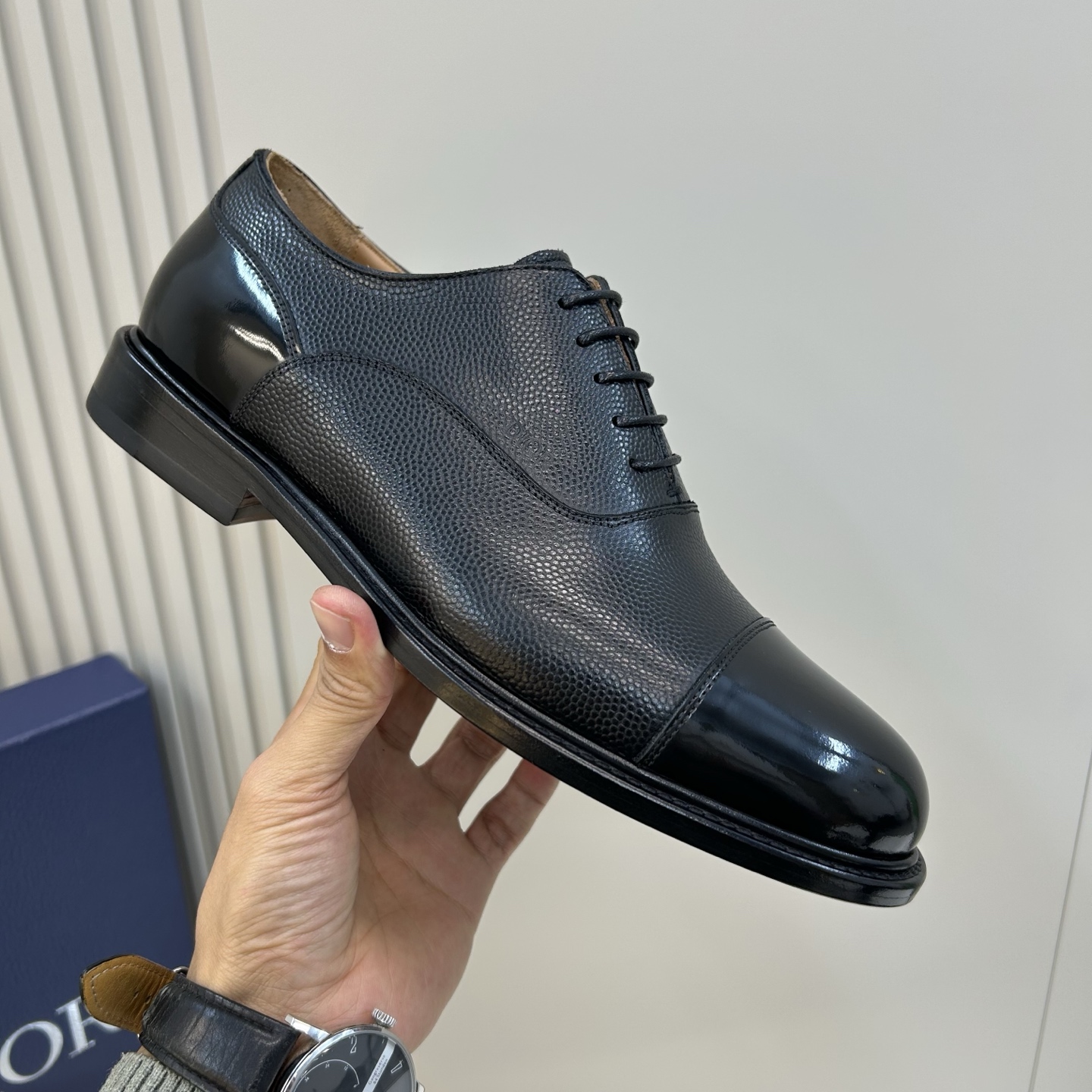 ⚠️【Di*r】⚠️顶尖工艺品⚠️时尚正装皮底⚠️正码：39一44⚠️同步发售⬆⬆！🐂货！固特异顶级手工