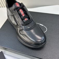 ⚠️【PRA*】⚠️高品级,顶尖工艺⚠️男士休闲款正码:39一44,38,45定做⚠️P家经典运动款!专 ⚠️【PRA*】⚠️高品级,顶尖工艺⚠️男士休闲款正码:39一44,38,45定做⚠️P家经典运动款!专
