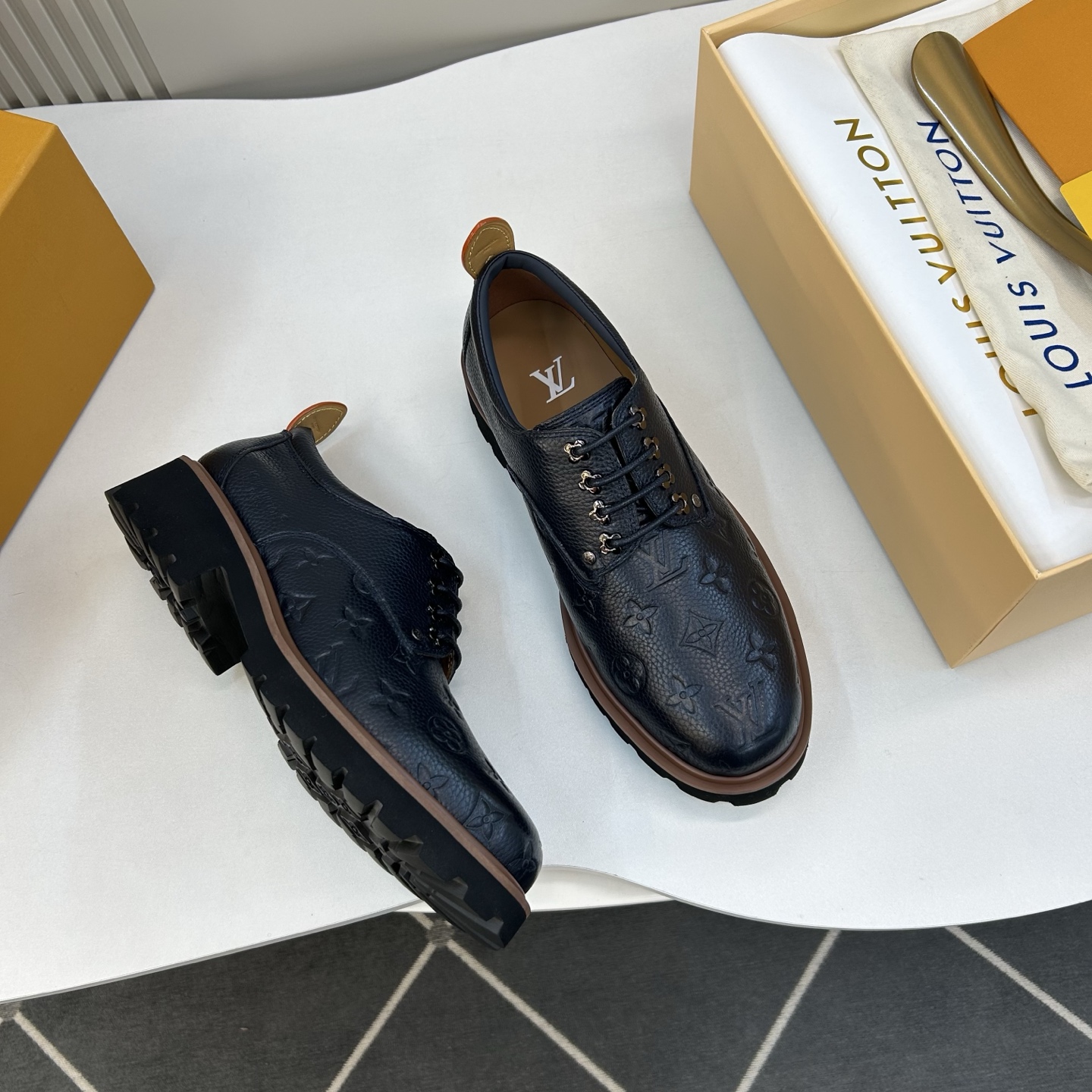⚠️【LO **V】⚠️高品质,顶尖工艺品⚠️男士时尚经典乐福鞋⚠️正码:39-44(6.5一9)⚠️ ⚠️【LO **V】⚠️高品质,顶尖工艺品⚠️男士时尚经典乐福鞋⚠️正码:39-44(6.5一9)⚠️