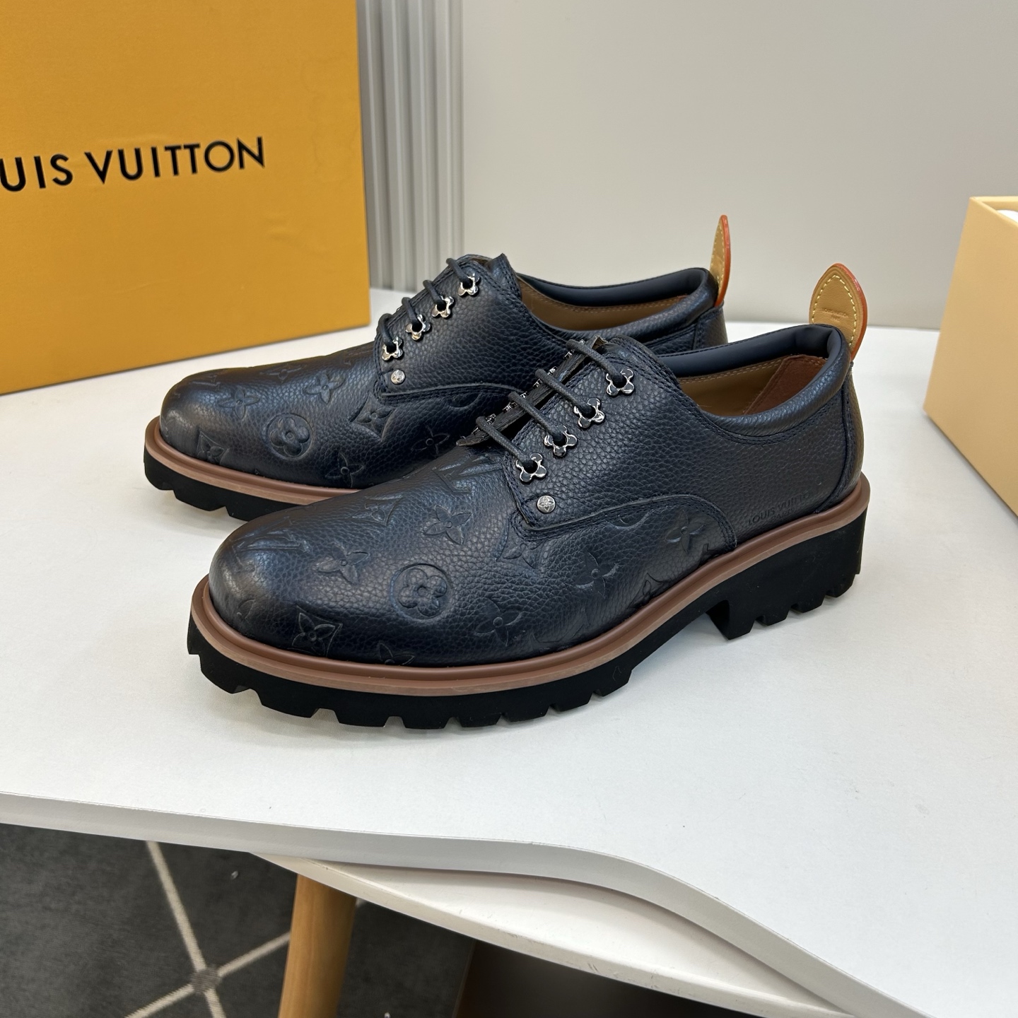 ⚠️【LO **V】⚠️高品质,顶尖工艺品⚠️男士时尚经典乐福鞋⚠️正码:39-44(6.5一9)⚠️ ⚠️【LO **V】⚠️高品质,顶尖工艺品⚠️男士时尚经典乐福鞋⚠️正码:39-44(6.5一9)⚠️