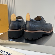 ⚠️【LO **V】⚠️高品质,顶尖工艺品⚠️男士时尚经典乐福鞋⚠️正码:39-44(6.5一9)⚠️ ⚠️【LO **V】⚠️高品质,顶尖工艺品⚠️男士时尚经典乐福鞋⚠️正码:39-44(6.5一9)⚠️