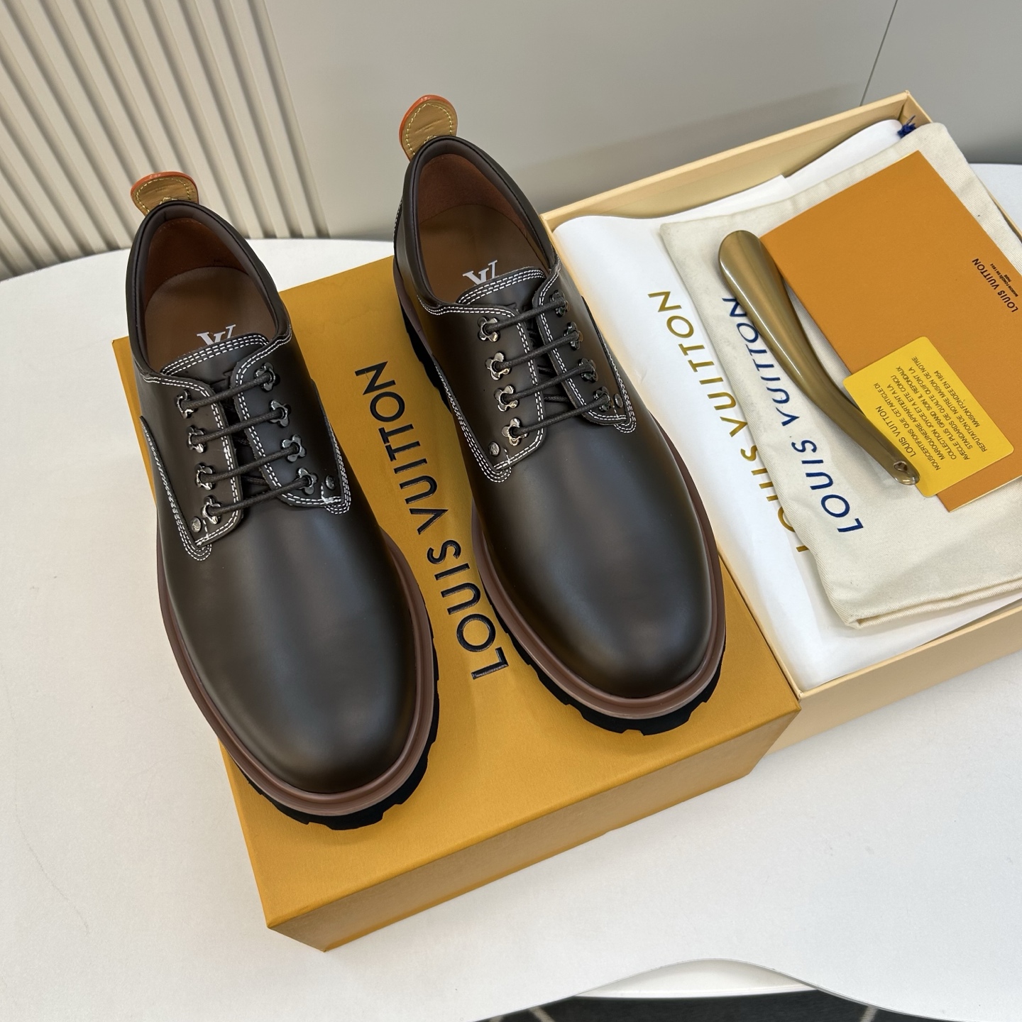 ⚠️【LO  ＊*V】⚠️高品质，顶尖工艺品⚠️男士时尚经典乐福鞋⚠️正码：39－44(6.5一9）⚠️