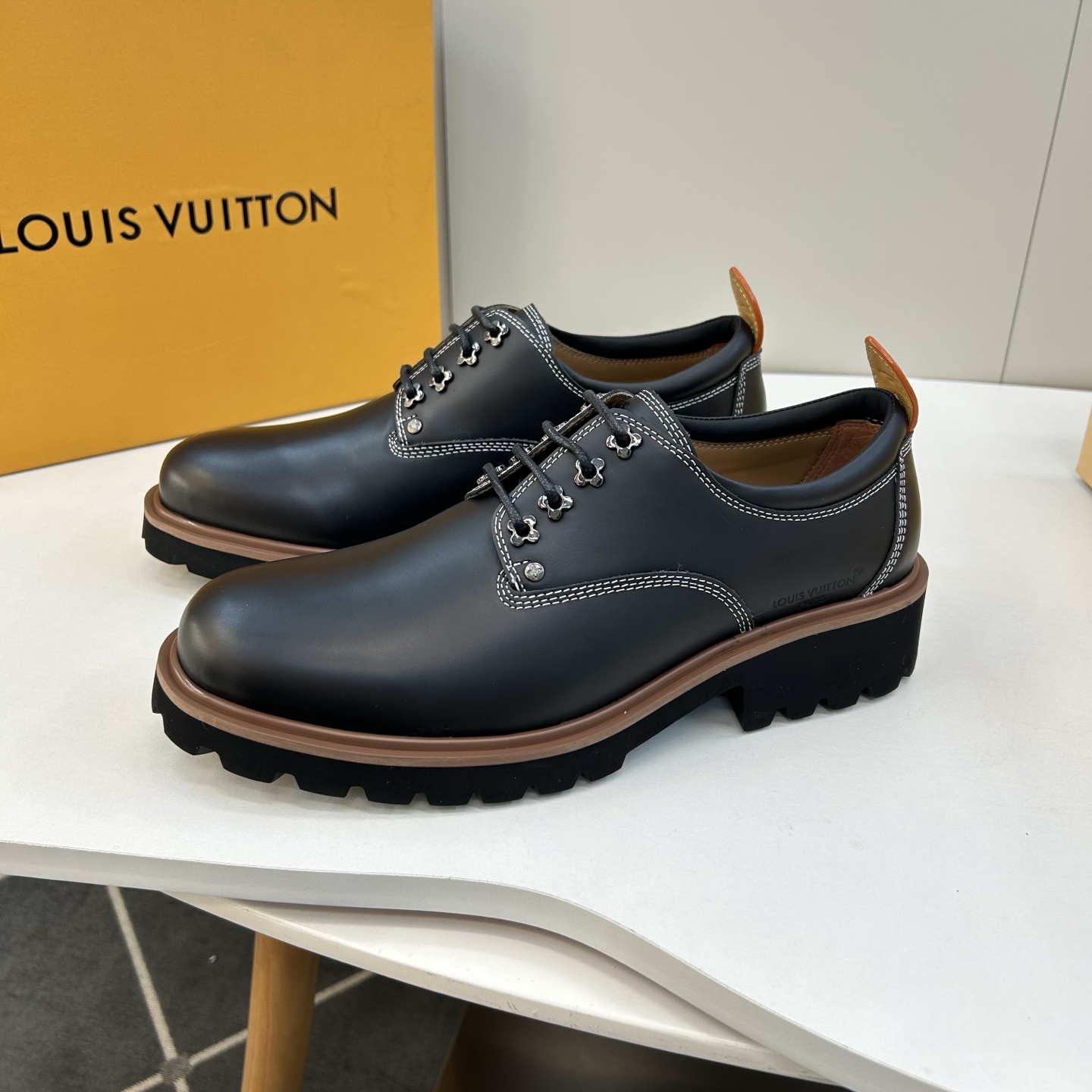 ⚠️【LO **V】⚠️高品质,顶尖工艺品⚠️男士时尚经典乐福鞋⚠️正码:39-44(6.5一9)⚠️ ⚠️【LO **V】⚠️高品质,顶尖工艺品⚠️男士时尚经典乐福鞋⚠️正码:39-44(6.5一9)⚠️