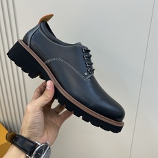 ⚠️【LO **V】⚠️高品质,顶尖工艺品⚠️男士时尚经典乐福鞋⚠️正码:39-44(6.5一9)⚠️ ⚠️【LO **V】⚠️高品质,顶尖工艺品⚠️男士时尚经典乐福鞋⚠️正码:39-44(6.5一9)⚠️