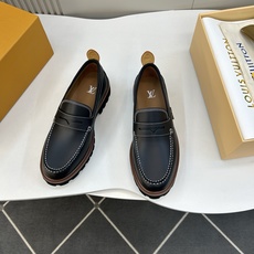 ⚠️【LO **V】⚠️高品质,顶尖工艺品⚠️男士时尚经典乐福鞋⚠️正码:39-44(6.5一9)⚠️ ⚠️【LO **V】⚠️高品质,顶尖工艺品⚠️男士时尚经典乐福鞋⚠️正码:39-44(6.5一9)⚠️