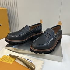 ⚠️【LO **V】⚠️高品质,顶尖工艺品⚠️男士时尚经典乐福鞋⚠️正码:39-44(6.5一9)⚠️ ⚠️【LO **V】⚠️高品质,顶尖工艺品⚠️男士时尚经典乐福鞋⚠️正码:39-44(6.5一9)⚠️