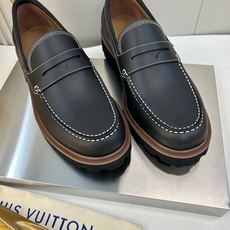 ⚠️【LO **V】⚠️高品质,顶尖工艺品⚠️男士时尚经典乐福鞋⚠️正码:39-44(6.5一9)⚠️ ⚠️【LO **V】⚠️高品质,顶尖工艺品⚠️男士时尚经典乐福鞋⚠️正码:39-44(6.5一9)⚠️