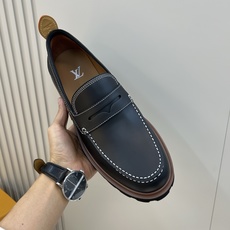 ⚠️【LO **V】⚠️高品质,顶尖工艺品⚠️男士时尚经典乐福鞋⚠️正码:39-44(6.5一9)⚠️ ⚠️【LO **V】⚠️高品质,顶尖工艺品⚠️男士时尚经典乐福鞋⚠️正码:39-44(6.5一9)⚠️