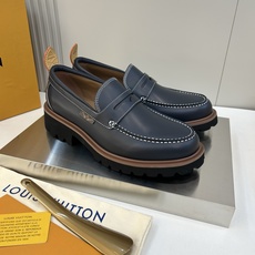 ⚠️【LO **V】⚠️高品质,顶尖工艺品⚠️男士时尚经典乐福鞋⚠️正码:39-44(6.5一9)⚠️ ⚠️【LO **V】⚠️高品质,顶尖工艺品⚠️男士时尚经典乐福鞋⚠️正码:39-44(6.5一9)⚠️