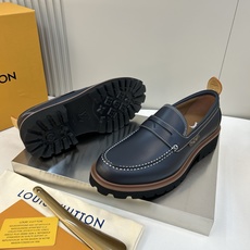 ⚠️【LO **V】⚠️高品质,顶尖工艺品⚠️男士时尚经典乐福鞋⚠️正码:39-44(6.5一9)⚠️ ⚠️【LO **V】⚠️高品质,顶尖工艺品⚠️男士时尚经典乐福鞋⚠️正码:39-44(6.5一9)⚠️