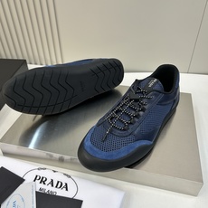 ⚠️【PRA*A】⚠️男士旅游款⚠️正码:39一44(5-10)⚠️经典运动休闲的完美融合鞋款!柔软、轻 ⚠️【PRA*A】⚠️男士旅游款⚠️正码:39一44(5-10)⚠️经典运动休闲的完美融合鞋款!柔软、轻