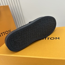⚠️【LO **V】⚠️高品质,顶尖工艺品⚠️男士时尚乐福鞋⚠️正码:39-44(5 -10)⚠️经典 ⚠️【LO **V】⚠️高品质,顶尖工艺品⚠️男士时尚乐福鞋⚠️正码:39-44(5 -10)⚠️经典