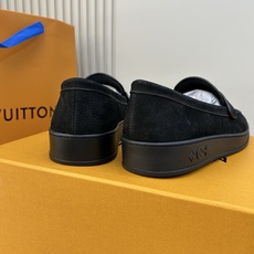 ⚠️【LO **V】⚠️高品质,顶尖工艺品⚠️男士时尚乐福鞋⚠️正码:39-44(5 -10)⚠️经典 ⚠️【LO **V】⚠️高品质,顶尖工艺品⚠️男士时尚乐福鞋⚠️正码:39-44(5 -10)⚠️经典