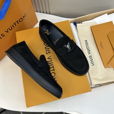 ⚠️【LO **V】⚠️高品质,顶尖工艺品⚠️男士时尚乐福鞋⚠️正码:39-44(5 -10)⚠️经典 ⚠️【LO **V】⚠️高品质,顶尖工艺品⚠️男士时尚乐福鞋⚠️正码:39-44(5 -10)⚠️经典