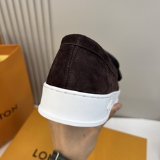 ⚠️【LO **V】⚠️高品质,顶尖工艺品⚠️男士时尚乐福鞋⚠️正码:39-44(5 -10)⚠️经典 ⚠️【LO **V】⚠️高品质,顶尖工艺品⚠️男士时尚乐福鞋⚠️正码:39-44(5 -10)⚠️经典