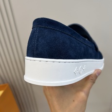 ⚠️【LO **V】⚠️高品质,顶尖工艺品⚠️男士时尚乐福鞋⚠️正码:39-44(5 -10)⚠️经典 ⚠️【LO **V】⚠️高品质,顶尖工艺品⚠️男士时尚乐福鞋⚠️正码:39-44(5 -10)⚠️经典