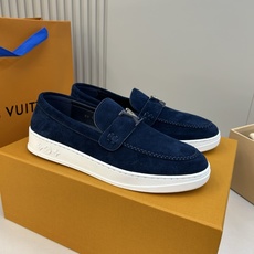 ⚠️【LO **V】⚠️高品质,顶尖工艺品⚠️男士时尚乐福鞋⚠️正码:39-44(5 -10)⚠️经典 ⚠️【LO **V】⚠️高品质,顶尖工艺品⚠️男士时尚乐福鞋⚠️正码:39-44(5 -10)⚠️经典