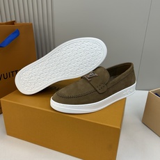 ⚠️【LO **V】⚠️高品质,顶尖工艺品⚠️男士时尚乐福鞋⚠️正码:39-44(5 -10)⚠️经典 ⚠️【LO **V】⚠️高品质,顶尖工艺品⚠️男士时尚乐福鞋⚠️正码:39-44(5 -10)⚠️经典
