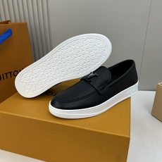 ⚠️【LO **V】⚠️高品质,顶尖工艺品⚠️男士时尚乐福鞋⚠️正码:39-44(5 -10)⚠️经典 ⚠️【LO **V】⚠️高品质,顶尖工艺品⚠️男士时尚乐福鞋⚠️正码:39-44(5 -10)⚠️经典