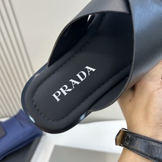 ⚠️【P R A D*】⚠️高品质,顶尖工艺品⚠️男士真皮拖鞋⚠️正码:39-44(4一10)⚠夏季专属 ⚠️【P R A D*】⚠️高品质,顶尖工艺品⚠️男士真皮拖鞋⚠️正码:39-44(4一10)⚠夏季专属