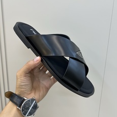 ⚠️【P R A D*】⚠️高品质,顶尖工艺品⚠️男士真皮拖鞋⚠️正码:39-44(4一10)⚠夏季专属 ⚠️【P R A D*】⚠️高品质,顶尖工艺品⚠️男士真皮拖鞋⚠️正码:39-44(4一10)⚠夏季专属
