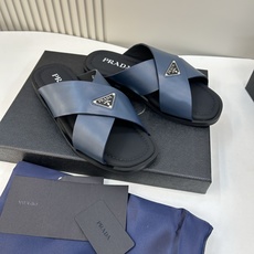 ⚠️【P R A D*】⚠️高品质,顶尖工艺品⚠️男士真皮拖鞋⚠️正码:39-44(4一10)⚠夏季专属 ⚠️【P R A D*】⚠️高品质,顶尖工艺品⚠️男士真皮拖鞋⚠️正码:39-44(4一10)⚠夏季专属