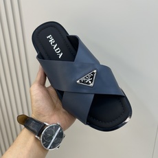 ⚠️【P R A D*】⚠️高品质,顶尖工艺品⚠️男士真皮拖鞋⚠️正码:39-44(4一10)⚠夏季专属 ⚠️【P R A D*】⚠️高品质,顶尖工艺品⚠️男士真皮拖鞋⚠️正码:39-44(4一10)⚠夏季专属