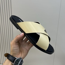 ⚠️【P R A D*】⚠️高品质,顶尖工艺品⚠️男士真皮拖鞋⚠️正码:39-44(4一10)⚠夏季专属 ⚠️【P R A D*】⚠️高品质,顶尖工艺品⚠️男士真皮拖鞋⚠️正码:39-44(4一10)⚠夏季专属