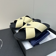 ⚠️【P R A D*】⚠️高品质,顶尖工艺品⚠️男士真皮拖鞋⚠️正码:39-44(4一10)⚠夏季专属 ⚠️【P R A D*】⚠️高品质,顶尖工艺品⚠️男士真皮拖鞋⚠️正码:39-44(4一10)⚠夏季专属