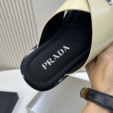 ⚠️【P R A D*】⚠️高品质,顶尖工艺品⚠️男士真皮拖鞋⚠️正码:39-44(4一10)⚠夏季专属 ⚠️【P R A D*】⚠️高品质,顶尖工艺品⚠️男士真皮拖鞋⚠️正码:39-44(4一10)⚠夏季专属