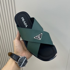 ⚠️【P R A D*】⚠️高品质,顶尖工艺品⚠️男士真皮拖鞋⚠️正码:39-44(4一10)⚠夏季专属 ⚠️【P R A D*】⚠️高品质,顶尖工艺品⚠️男士真皮拖鞋⚠️正码:39-44(4一10)⚠夏季专属